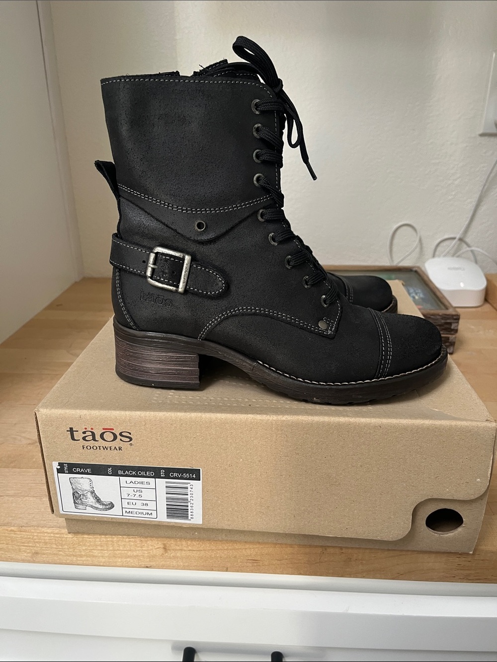 Taos combat boots